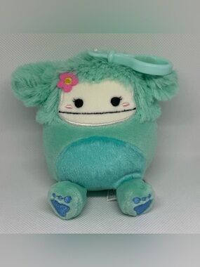 Squishmallows Flower Joelle clip